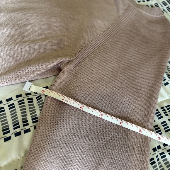 Women's Lululemon Lilac Purple Open Back Sweater - Picture 9 of 9